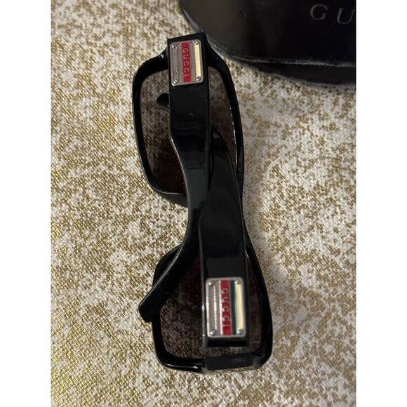 - Men women vintagr gucci sunglasses + case authentic logo main image 5